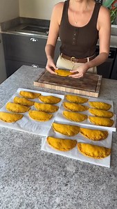 507K views · 12K reactions | Risoles de carne desfiada com massinha...