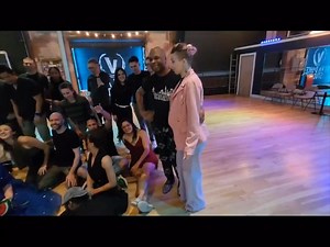 Here it is! End of the night for the final Sizzling Salsa of 2023! As we approach the end of the year we can’t help but feel a heart full of gratitude. What a year it’s been! Every step, every beat, and every Thursday night spent with you all has been nothing short of magical. A massive thank you to each and every one of you who joined us on the dance floor - your energy and passion are what keeps us going! Special shoutout to ALL our incredible DJs, and to our #SizzlingSalsaSurvivors - you are 