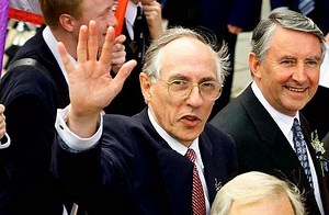 Donald Dewar Dewar went on to become Scotland’s first First Minister, but tragically died after just 18 months in the job, aged 63. Read more: http://www.scotsman.com/200voices/political-catalysts/donald-dewar-scottish-parliaments-founding-father/ | The Scotsman