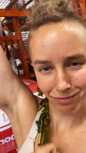 Stronggg #offgrid #offgridmisty #misty #mistyy #femalegains #strongfemale #lowes #lowespro #valife #tnlife #fyppp #locs #rastas | Chad Willis