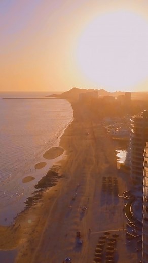 Puerto peñasco, diversión y aventuras por doquier. 🌊🏝️ Visítanos pronto para disfrutar de cada momento. ❤️ 📸: Secretaría de Turismo Sonora #TierraDeOportunidades #MeVoyPaSonora #Sonora #rockypoint #playa #beach #aventura | Celida López