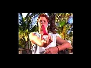 Fruit Roll-Ups Fruit by the foot commercial 2002