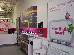 Ottawa asks court to throw out $1.2B lawsuit from group of Mobilicity investors