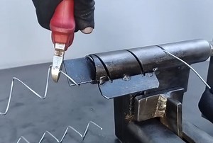 17K views · 50 reactions | Homemade tool for making simple B40 mesh ❤️ #tools #idea #welding #diy #B40mesh | CRD Welder Art | Facebook