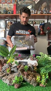 ¡Inevitables! 🦖🌋 En este video 🎥 haremos un review del imponente Tarbosaurus Bataar…😱 #tarbosaurus #beastsofthemesozoic #dinosaurios #dinosaurio #tarbosaurusbataar #dinofan | El Guante de Guslutt