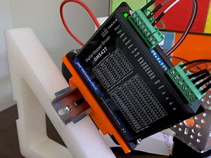 Din Rail mount for a DM542T stepper motor driver #3DThursday #3DPrinting