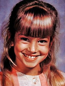 Who could this be? 😲🔥 From modest beginnings to global stardom, she redefined beauty and became a timeless icon. 🤔 Her journey proves that true elegance never fades. 💖 Curious to know who she is? 👀👉👉 Check the first comment for the reveal and stunning photos! ⬇️⬇️⬇️ | About Everything