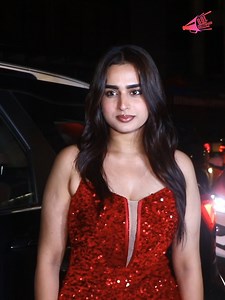 206K views · 10K reactions | Ayesha Khan Spotted at Mitron Baar In Bandra | Bol Bollywood | Facebook