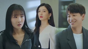 1.5K views · 21 reactions | Husband pretended to find mistress date to stimulate his wife, did not expect to be fighted by her boyfriend into the police沈 丈夫假装找小三约会刺激妻子，没想到被小三男友打进警察局 Drama Title：Lady of Law #cdrama #女士的法则 #LadyofLaw #jiangshuying #liumintao #pengyuchang | Fangirl Squid | Facebook