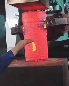 Compressing hot metal with hydraulic press.. #engineeringtech #mechanicalengineer #engineerlife #engineeringdesign #engineeringstudent #engineeringlovers #mechanicaleducation #worldofengineering #engineeringtube #electricalengineer #engineeringproblems #mechanical_engineering #automotiveengineering #mechanicalengineering #engineerproblems #robotics #technology #innovation | Metallurgical engineering