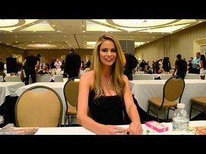 Playmate Beth Williams wants to meet you at Glamourcon