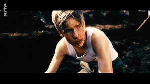 Sommer 1968: Während die Studenten rebellieren, landet der 14-jährige Wolfgang (Louis Hofmann) im Heim "Freistatt", wo der Drang nach Freiheit ein Verbrechen ist... Der erschütternde Film beruht auf wahren Begebenheiten. ⏩ so.arte/Freistatt | Arte