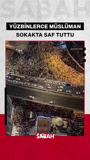 Kâbe'de Kadir Gecesi'nde Teravih Namazı