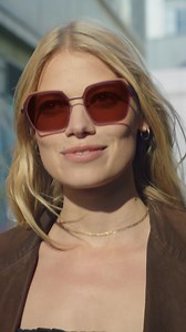 Experimente o conforto e estilo e descubra como enxergar melhor em qualquer ambiente com as lentes Transitions, que garantem o controle da luz! ☀😎 E ainda tem mais: Você pode testar a tecnologia fotossensível pelo prazo de 30 dias e se não se adaptar, você pode optar por substituir as lentes adquiridas por um novo par de lentes ou receber o estorno do valor** 🔝🔝 Procure a GrandVision by Fototica participante hoje mesmo! Confira o regulamento completo em: https://satisfacaotransitions.com.br/r