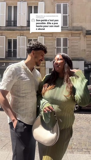 Réponse à @ramiaauzer Voilà pourquoi les femmes grosses ont souvent honte d'elles. Comme si elles avaient de la chance de trouver un homme qui les accepte. Une femme avec des kilos en trop a autant de valeur qu'une autre femme. Une femme tout court ne doit jamais avoir honte d'elle-même, honte de son physique. Il m'arrive de recevoir des témoignages comme