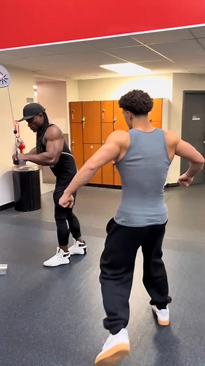 Asking a bodybuilder “How do I grow my triceps?” @Joel #gym #trending #triceps #workout #tips #advice #viral #fitnesschallenge #howto #gymtips #arms | adamthedunker