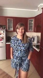 3K views · 69 reactions | Spotted this cute video in our Facebook Group and had to share it here. Watch to see their different takes on #S8907 "One Simplicity pattern and five sewing girls who can do magic...慄‍♀️ Enjoy the view and have fun!"✂️ Featuring: @szycie_i_cala_reszta @paulaluczak @_kasiamazurek @baba_banul @sicaszyje @wykroje_simplicity @pomyslnaszycie #simplicity8907 #s8907 #sewyourview | Simplicity Patterns | Facebook