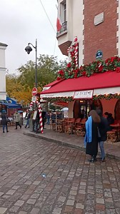 Place du Tertre.. Montmartre Paris 18e. | PARIS de mes Amours