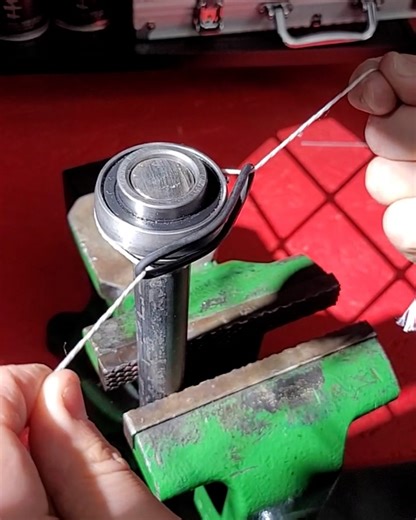 Incredible Rubber Band Hack! | Bored Panda Art