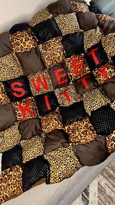 Leopard Puffer Quilt | Women's Puffer Quilt | Soft Warm Weighted Blanket | Cheetah Print | Animal Print Red Letters | Women Teen Adult Gift - Etsy