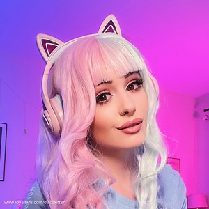 Disco Kitten's Official Social Fan Page | LoyalFans