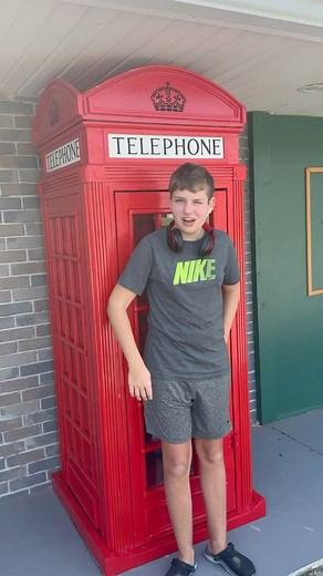 Meet the amazing owner of The Tea Room in Keystone Heights, FL - Jennifer! We had the pleasure of visiting this charming establishment and even snapped a photo at their replica London phone booth. After enjoying some delicious tea, Viktor, the author of the bestseller “Sunflower My Love,” personally signed a copy for Jennifer. Thank you, Jennifer, for your kindness. We hope to see you again soon as Viktor truly cherished his time at Jennifer’s place. #tearoom #vichysart #viktorbevanda #autism | 