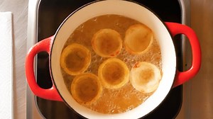 This dish is a simple halibut ceviche inside fried plantain and yuca cups from MIC Food. FULL RECIPE: https://chefsroll.com/test-kitchen/test-kitchen-halibut-ceviche-plantain-yuca-cups by: Chef Mikel Anthony 📽️: Collective Creative Soul November is almost over which means our #bigbananaplantainmonth2018 contest is coming to a close. But there's still FIVE DAYS left to upload a photo to social media of your creative dish featuring plantain using the above hashtag. You might be picked to win $500