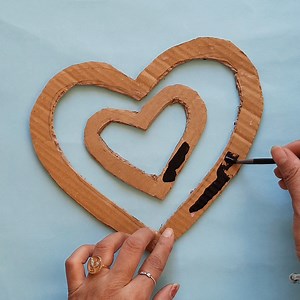 6.3K views · 157 reactions | diy heart decoration with cardboard and earbuds | My Arts & Crafts | Facebook