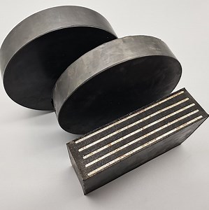 [Hot Item] Laminated Elastomeric Bridge Bearing Pads Bridge Seismic Isolation Bearings Neoprene and Natural Rubber Bearings