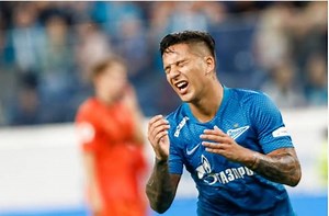 La infantil expulsión de Sebastián Driussi en la derrota de Zenit