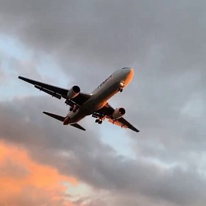 I have landed at this airport many times! Beautiful video @milesjohnson18 | Combat Learjet