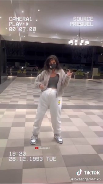 Lokesh Gamer ka Girlfriend LR7 Moon Dancing