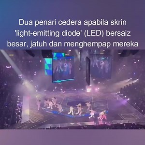 16K views · 87 reactions | Dua penari cedera apabila skrin 'light-emitting diode' (LED) bersaiz besar, jatuh dan menghempap mereka di Hong Kong Coliseum malam tadi. #fyp #viral #penari #sinarplus | sinarplus | Facebook