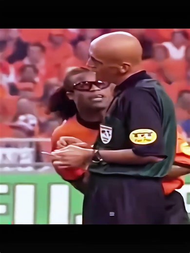 Angry Referee In Beast Mode 😡🔥 Collina Dominating Everyone #portugal #football #brazilianseriea