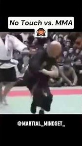 No touch master takes on an MMA fighter in this classic match-up. 😬 #bullshido #mma #martialarts
