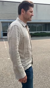 Our Founder/CEO Eugene Alletto breaks down why higher thread count doesn’t always mean higher quality. What truly matters? Breathability and fit, which are qualities that help you sleep cooler, drier, and more comfortably. #sleep #sleeping #bedding #threadcount | BEDGEAR