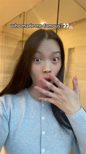 Emily Ferrier on Instagram: "u know u made it when浪✨ no fr tho who was searching me enough for me to pop up on famous birthdays? Sagittarius gang♐️ #famousbirthdays #famous #torontoblogger #torontoinfluencer #torontomodel #torontolife"