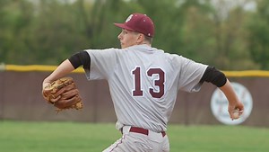 BASEBALL: Lancers' Farrell continues to swing a hot bat