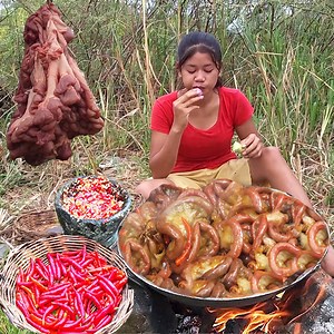 Hello and Welcome to Twins TV. Today we have new video " Honeydew melon and pork intestine spicy braised for food - Survival cooking in forest " We mostly sharing about Adventure, Camping, Cooking vidoes and others unique cooking skills in the forest. We hopefully you enjoy and support us. Thank you SO MUCH🙏 #TwinsTV #yummyfood #cooking #eat #recipes #foodie #deliciousfood #pork | Twins TV