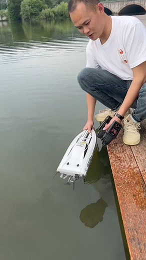 10K views · 171 reactions | https://bit.ly/3Qlh0BQ, Racing boat ,speed up to 50km/hr. #rc #toy #racingboat #kidstoylover #gift #boat | Kidstoylover | Facebook