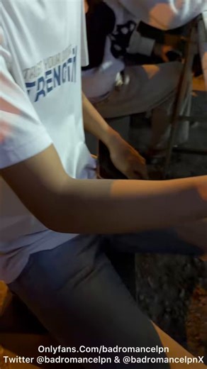 RT @BadRomanceLPN: 🍻The355❤️‍🔥…ไปนั่งร้านในเมืองตั้งหลายวัน อย่างท้อ…ไม่ได้สักคนพอมานั่งร้านบ้านๆข้างทางเนี่ยแหละ……นั่งคุยกันพักใหญ่ๆเลย…