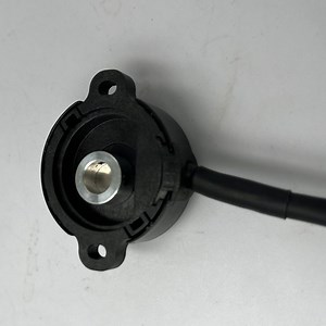 [Hot Item] Adk Split Magnetic Encoder Abzuvw 1000 Pulse Thin Size Anti-Interference Servo Motor