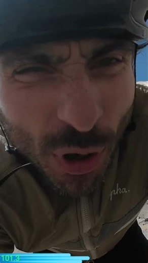QUI PISSE AU VENT SE RINCE LES DENTS