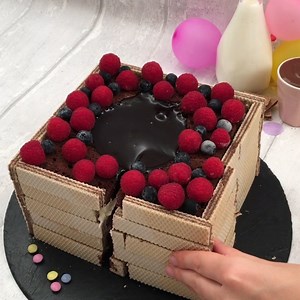 1.8M views · 25K reactions | Caixa de bolo de chocolate! Um bolo perfeito! ;) | Chefclub Brasil | Facebook