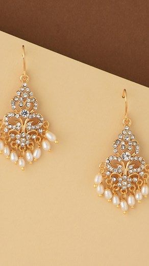 Earrings never appeared more appealing than these Drop earrings. These lovely earrings are the ideal gift for your loved one, complimenting her attire on every occasion. . . #ChandraniPearls #trending #trendingreels #sustainablefashion #InLoveWithChandraniPearls #LoveCP #LightWeightJewellery #SilverJewellery #Bangles #JewelleryLover #SilverAndPearls #SilverPearlsJewellery #Jewellery #Silver #Jewellery #Handmade #Fashion #SterlingSilver | Chandrani Pearls