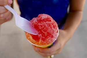 What is the difference between Italian ice and snow cones?