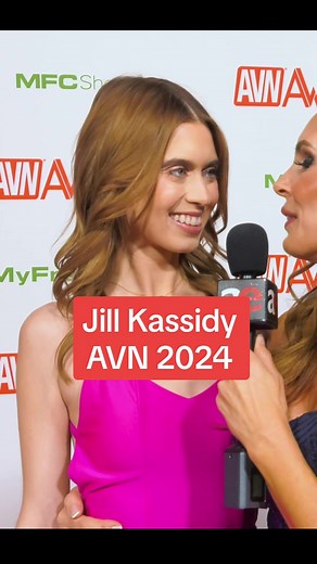 Jill Kassidy Shines at 2024 AVN Awards Red Carpet | Exclusive Interview