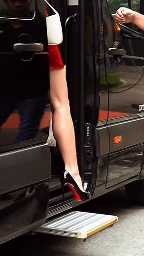 Say YASS to happiness! 🤩 Here’s a look back on Yassi Pressman’s jam-packed media day ❤️‍🔥 #ROJA premieres November 21 on Netflix, November 22 on iWant, and November 24, 8:45PM on Kapamilya Channel, Kapamilya Online Live, A2Z, and TV5! | Dreamscape Entertainment