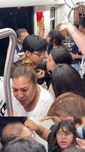 297K views · 1.7K reactions | Intentan bajar a la fuerza del 'vagón...