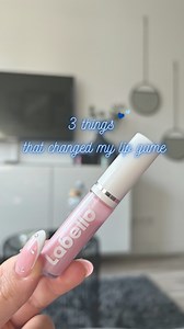 11K views · 92 reactions | Because cool girlies don’t gatekeep 殺 #labello #lips #sharingiscaring | Labello | Facebook